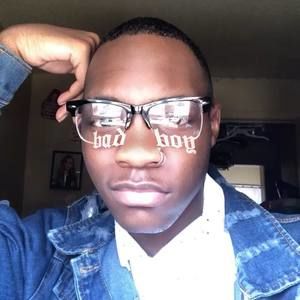 Meet your Posher, Deshawn